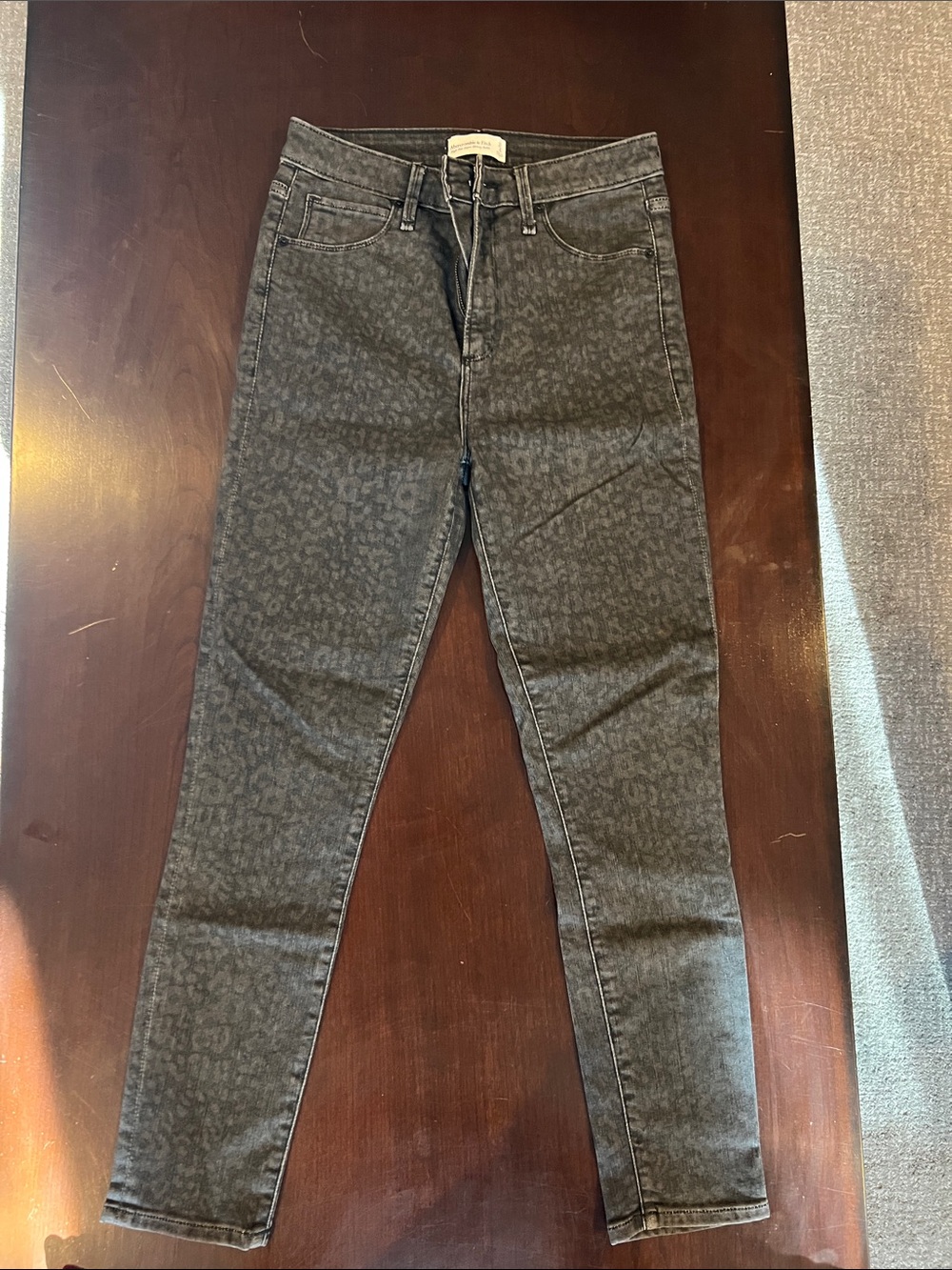 Abercrombie High-rise Gray Leopard Print jeans